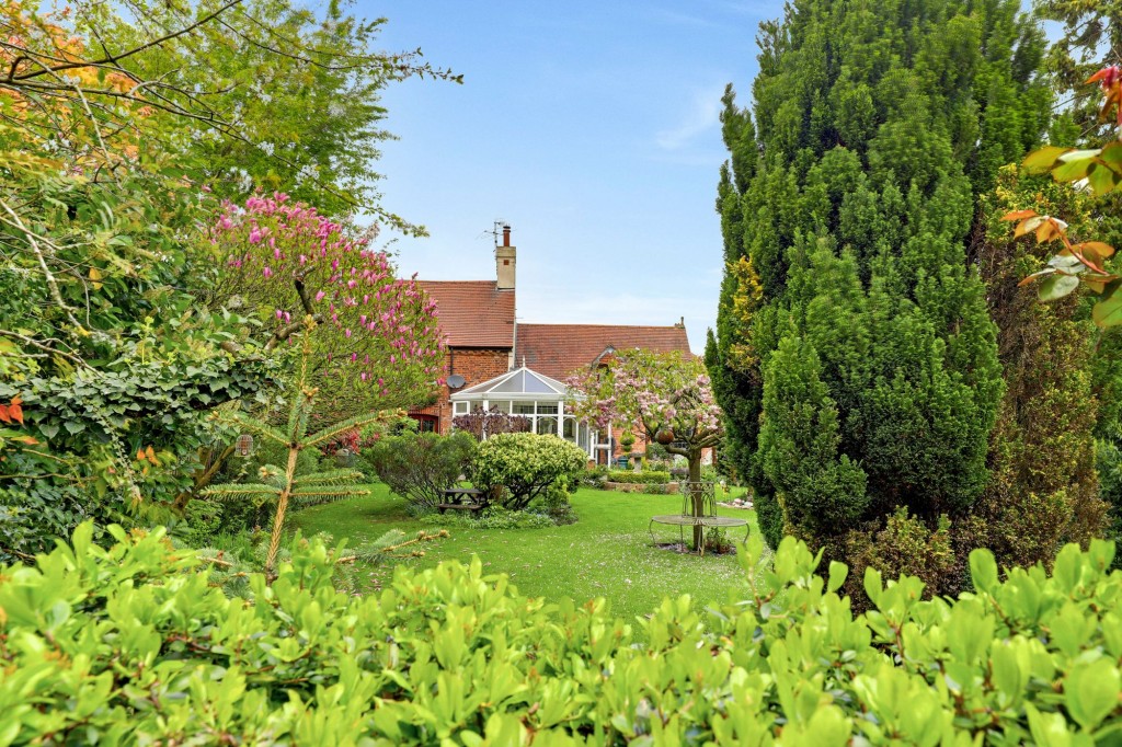 Nottingham Road, Trowell, NG9