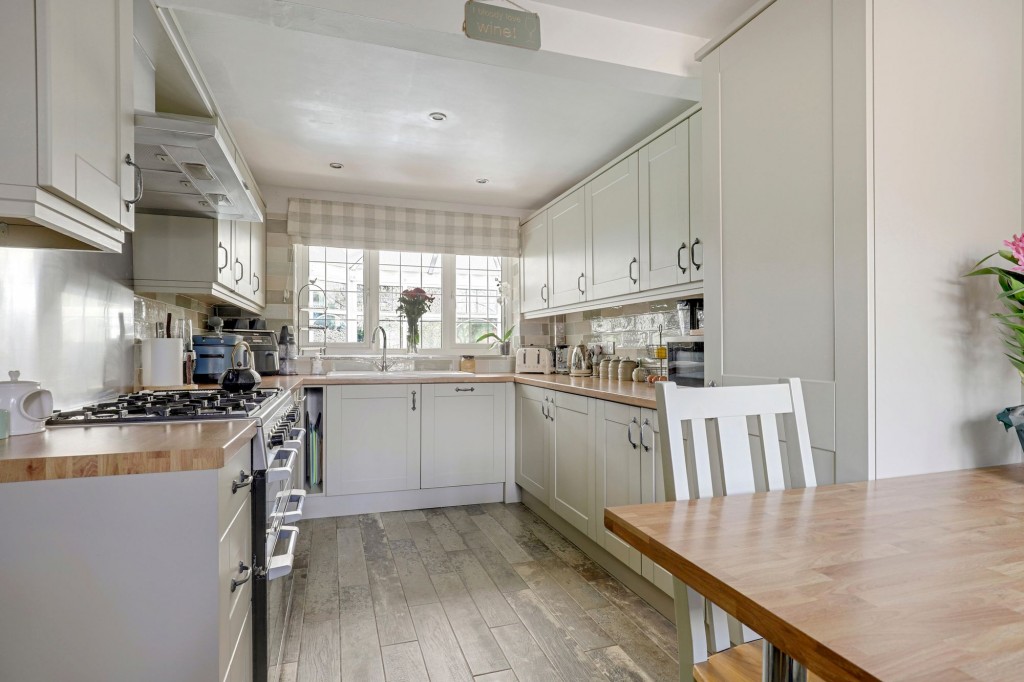 Nottingham Road, Trowell, NG9