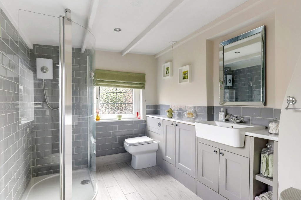 Nottingham Road, Trowell, NG9