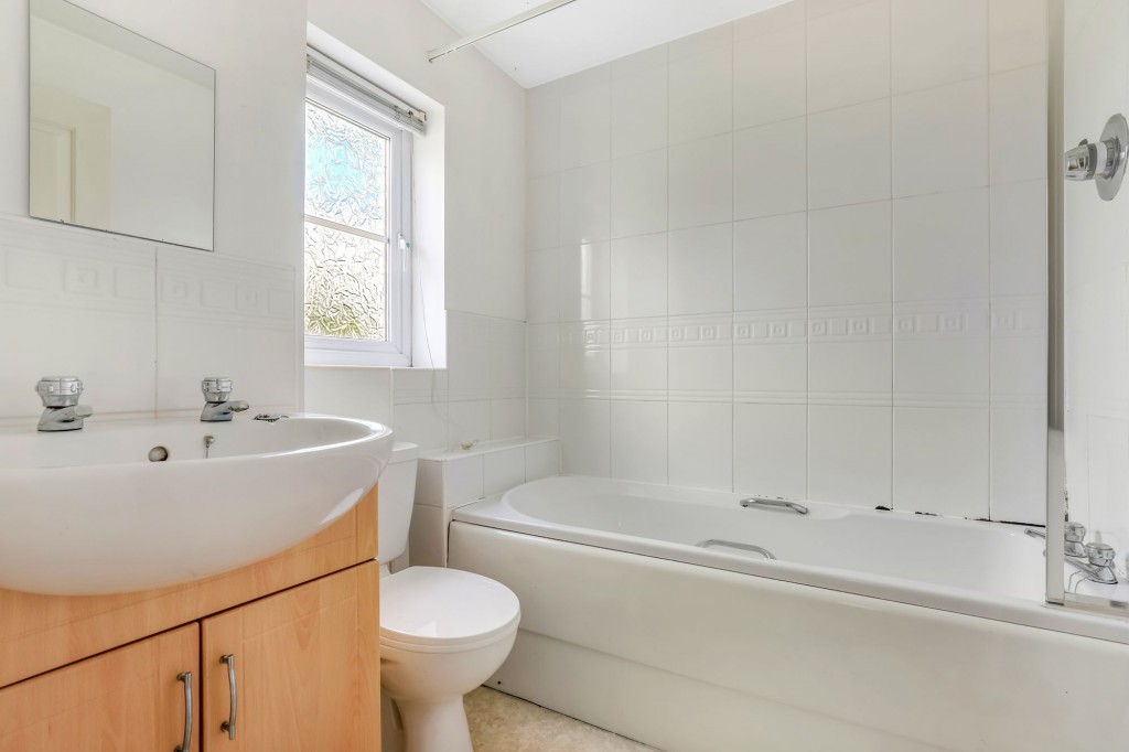 Gainsford Crescent, Nottingham, NG5