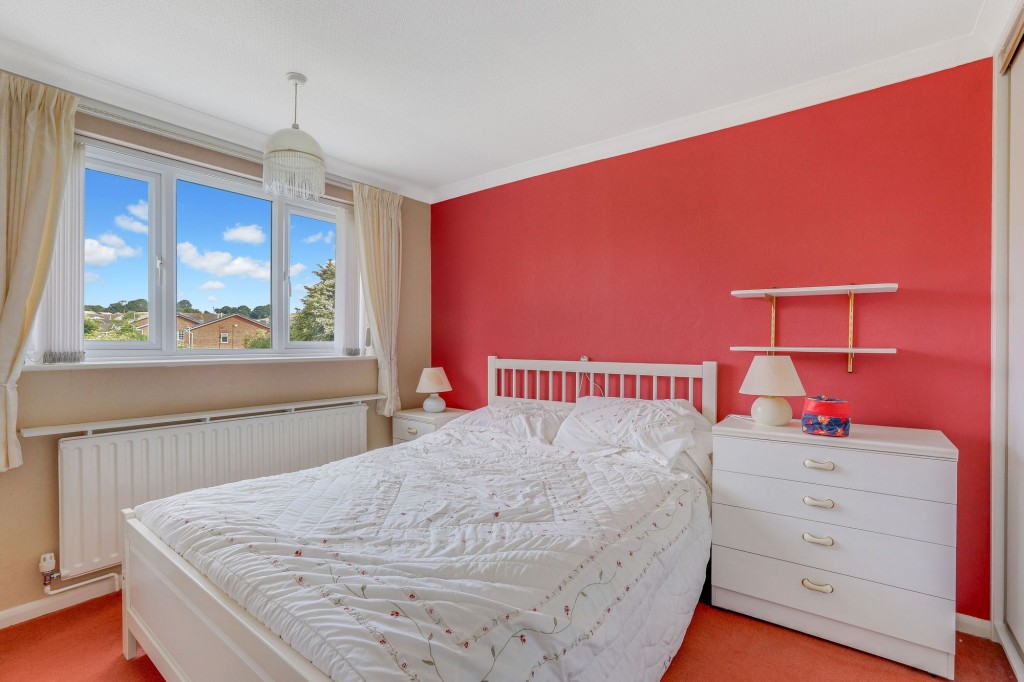Tiverton Close, Hucknall, NG15