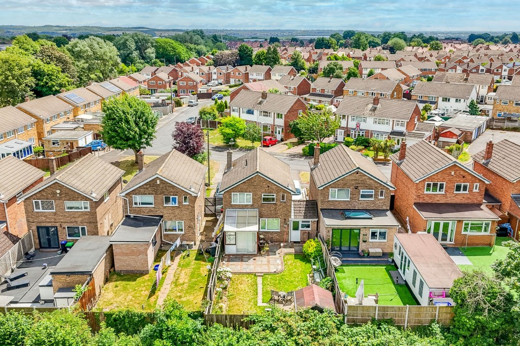 Tiverton Close, Hucknall, NG15