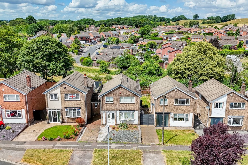 Tiverton Close, Hucknall, NG15