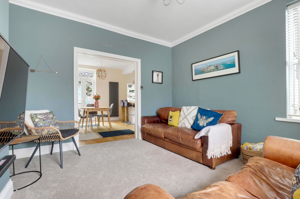 Chaworth Road, Colwick, NG4