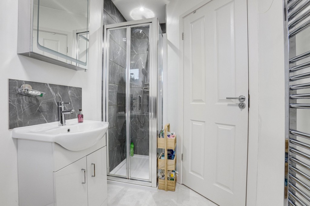 Kingsbridge Avenue, Nottingham, NG3