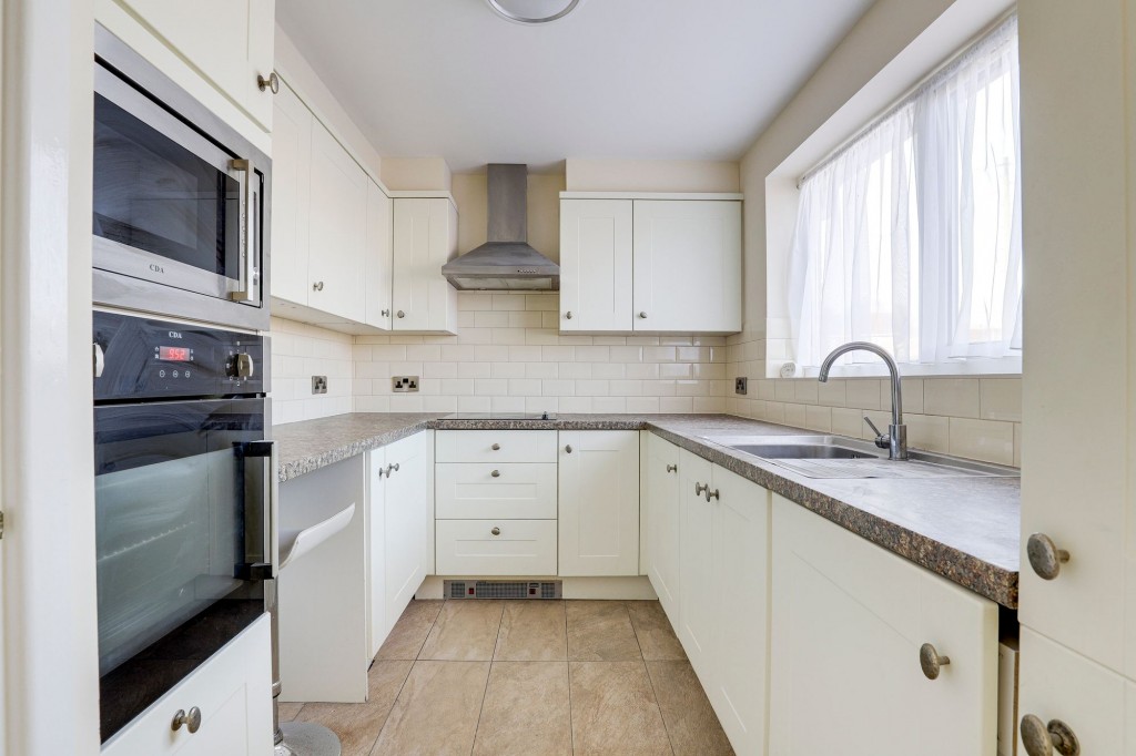 Castleton Close, Hucknall, NG15