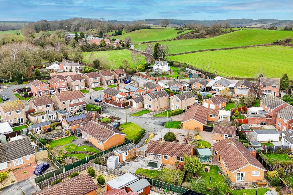 Castleton Close, Hucknall, NG15