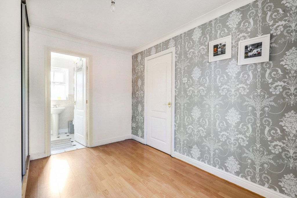 Laceyfields Road, Heanor, DE75
