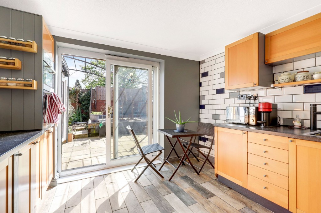 Laceyfields Road, Heanor, DE75