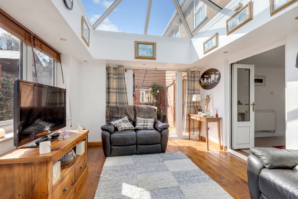 Laceyfields Road, Heanor, DE75