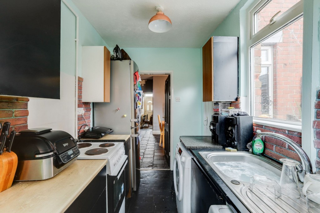 Nottingham Road, Nottingham, NG7