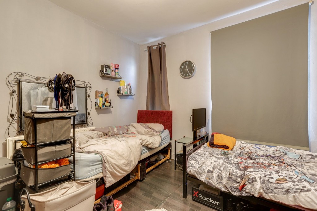 Nottingham Road, Nottingham, NG7