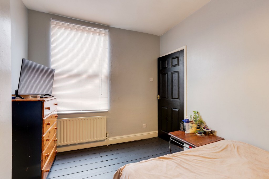 Nottingham Road, Nottingham, NG7