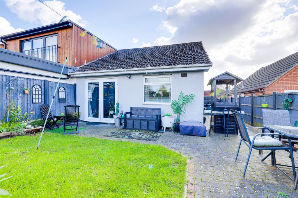 Sisley Avenue, Stapleford, NG9