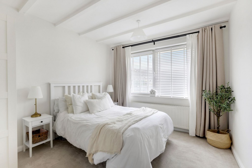 Dorchester Drive, Mansfield, NG18