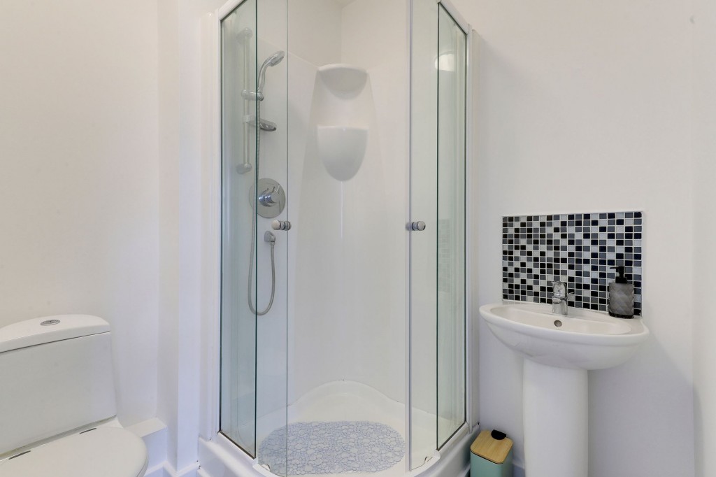 Lido Close, Nottingham, NG6