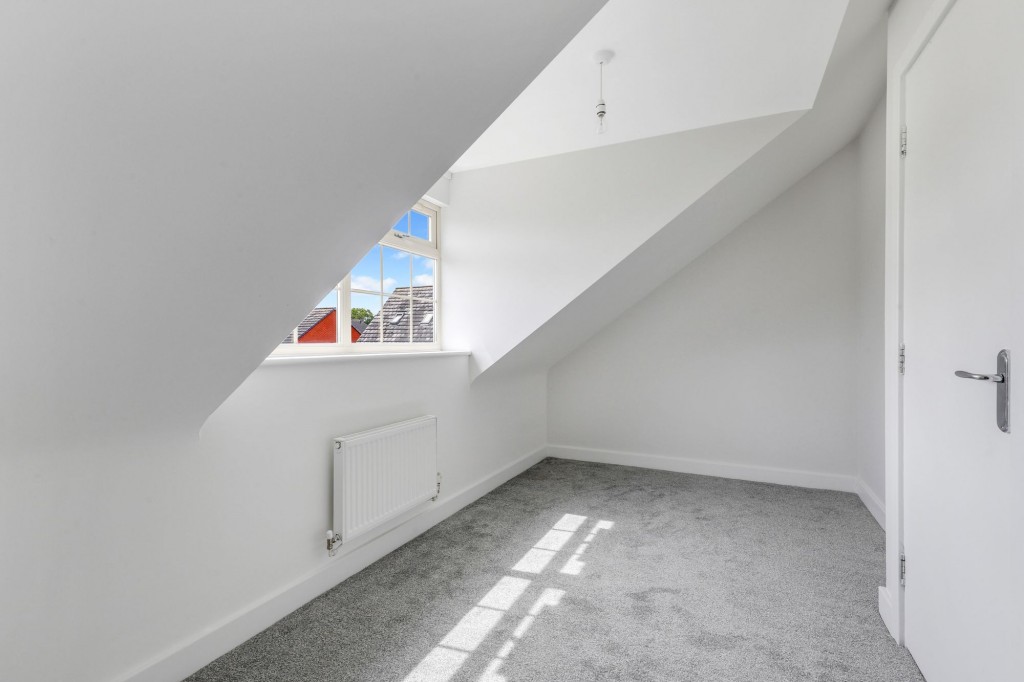 Lido Close, Nottingham, NG6