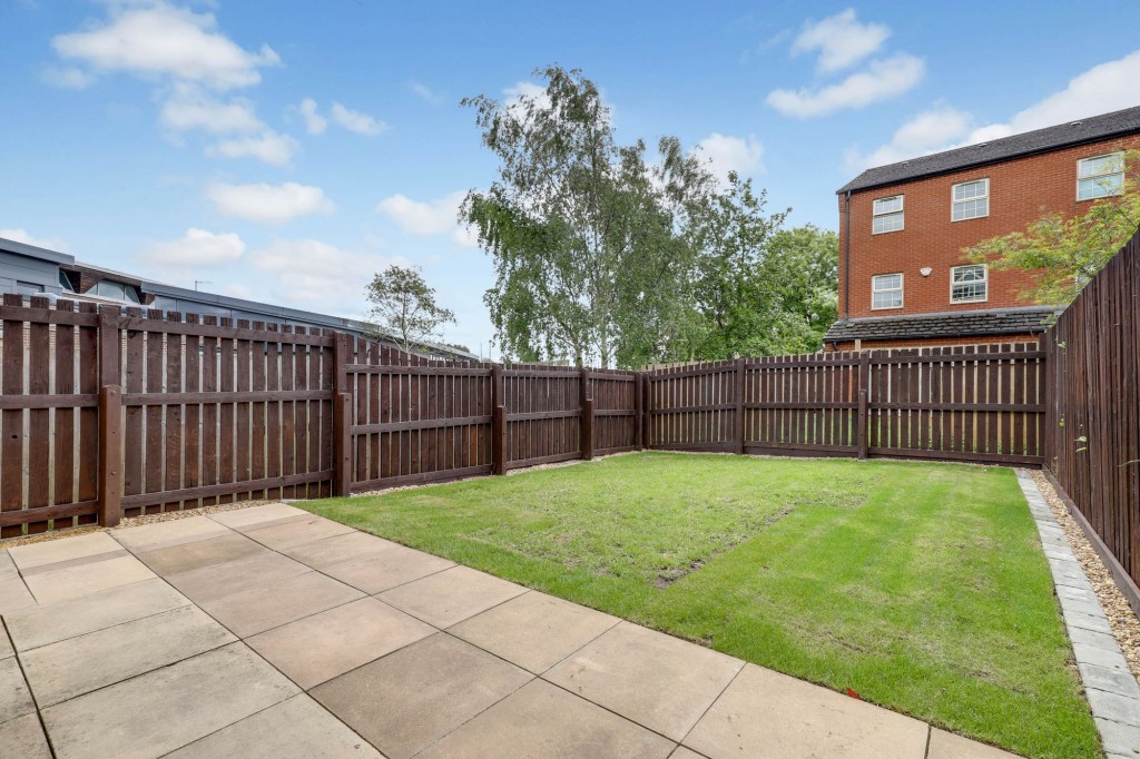 Lido Close, Nottingham, NG6