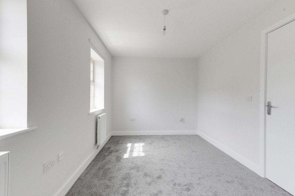 Lido Close, Nottingham, NG6