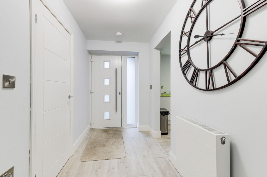 Broadway East, Carlton, NG4