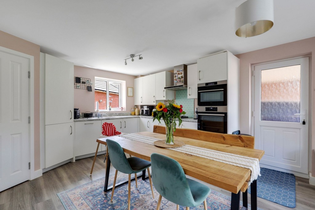 Beedham Way, Nottingham, NG3