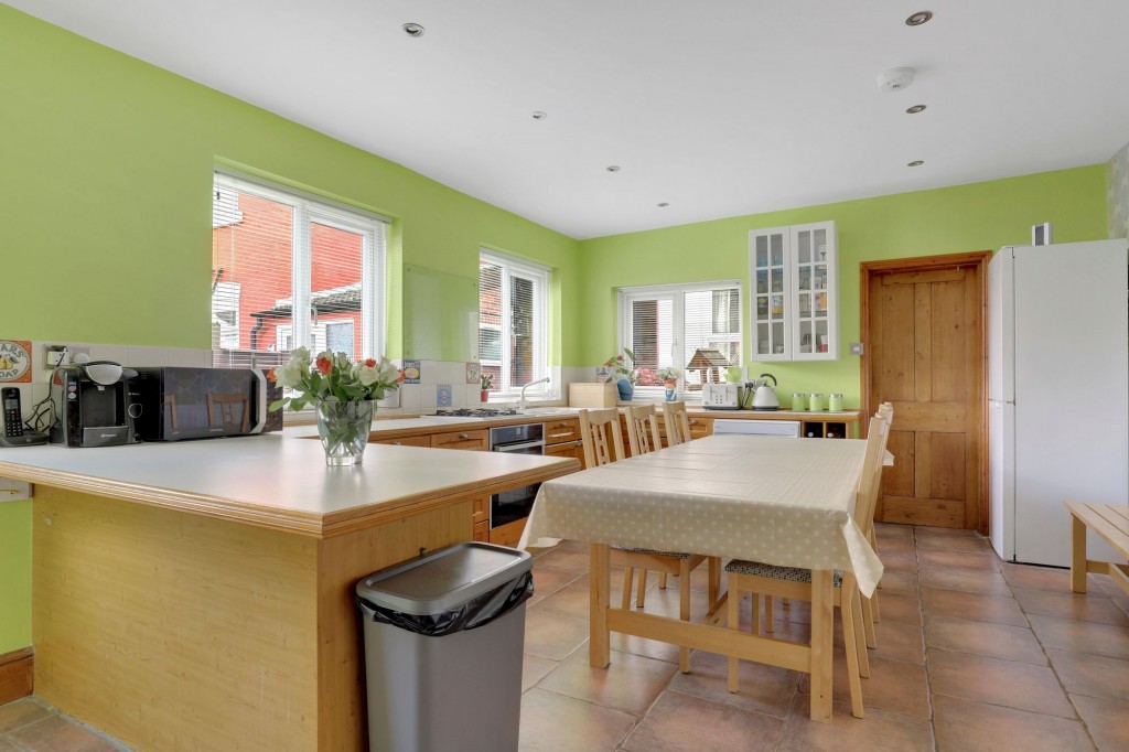 Station Terrace, Hucknall, NG15