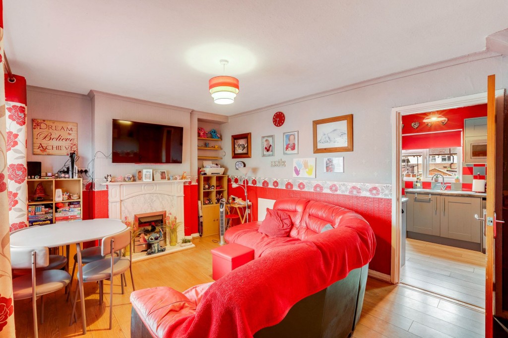Longford Crescent, Nottingham, NG6