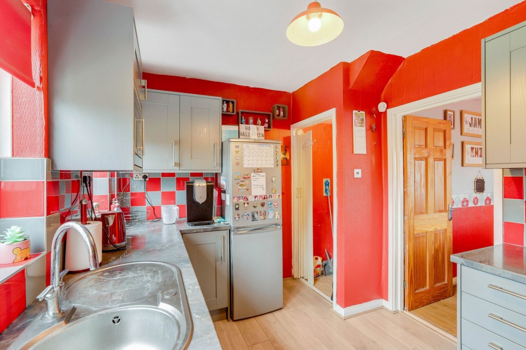 Longford Crescent, Nottingham, NG6