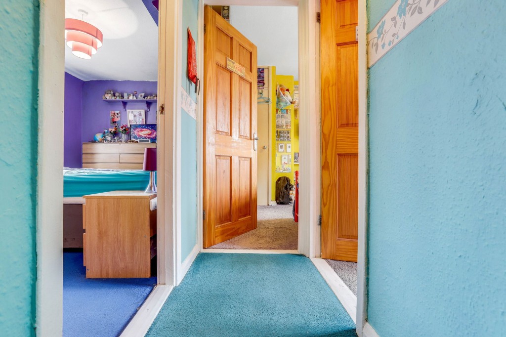 Longford Crescent, Nottingham, NG6