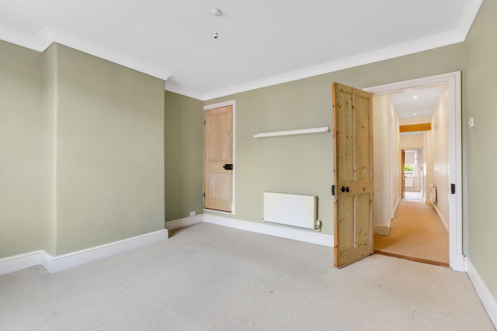 Montague Road, Hucknall, NG15