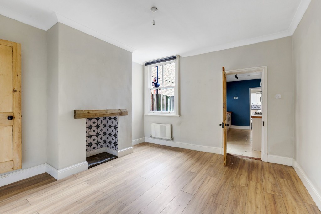 Montague Road, Hucknall, NG15