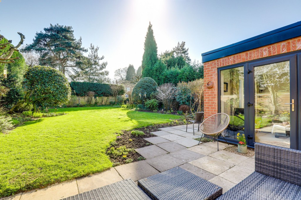 Main Street, Woodborough, NG14