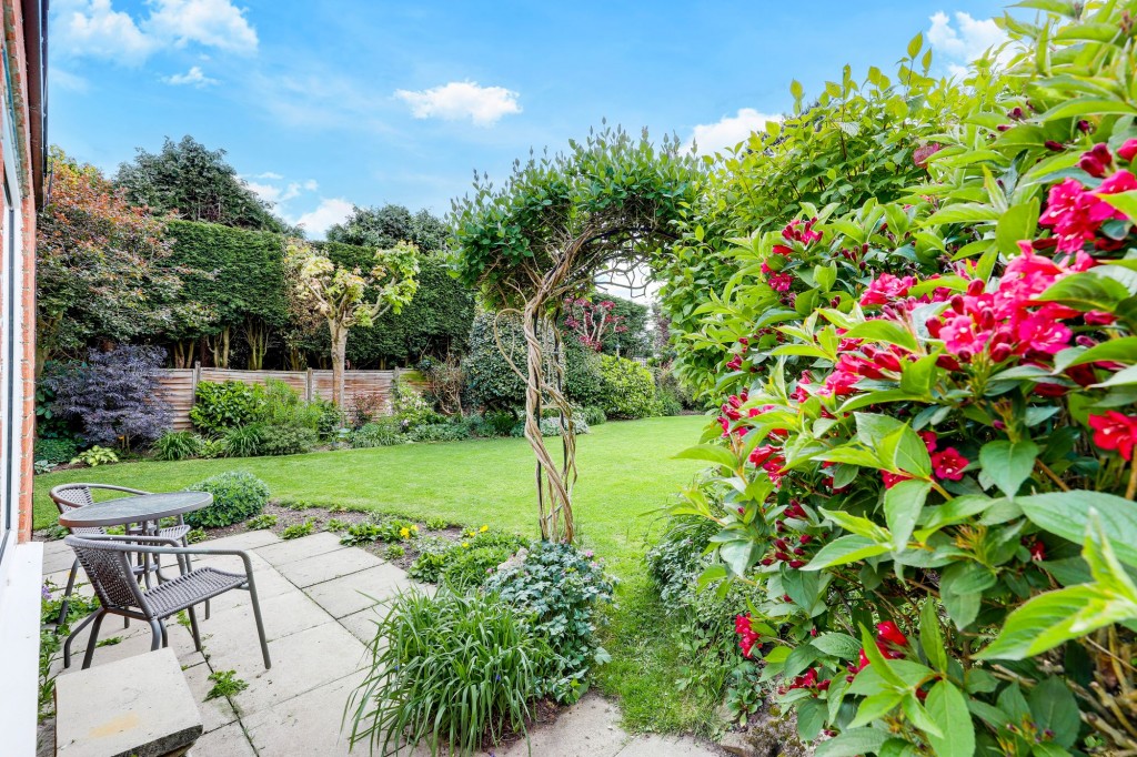 Main Street, Woodborough, NG14