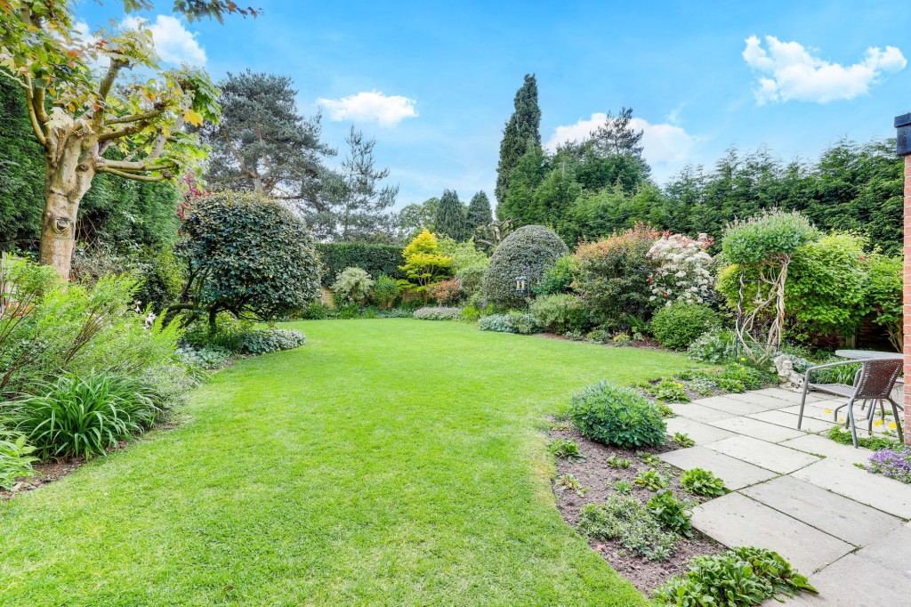 Main Street, Woodborough, NG14