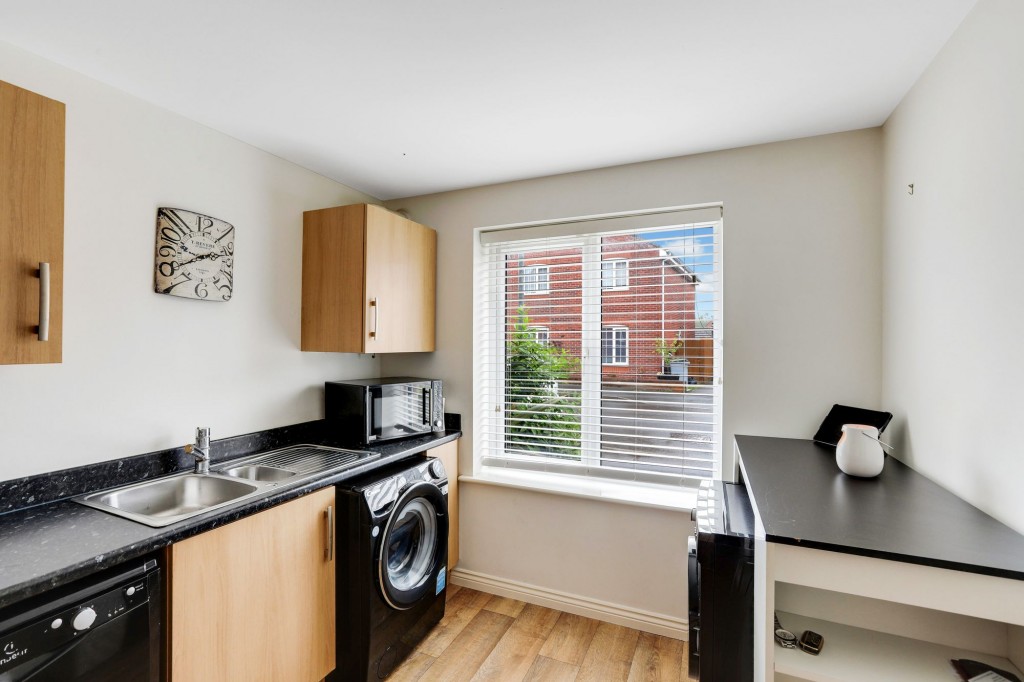 Bluebell Wood Lane, Clipstone Village, NG21