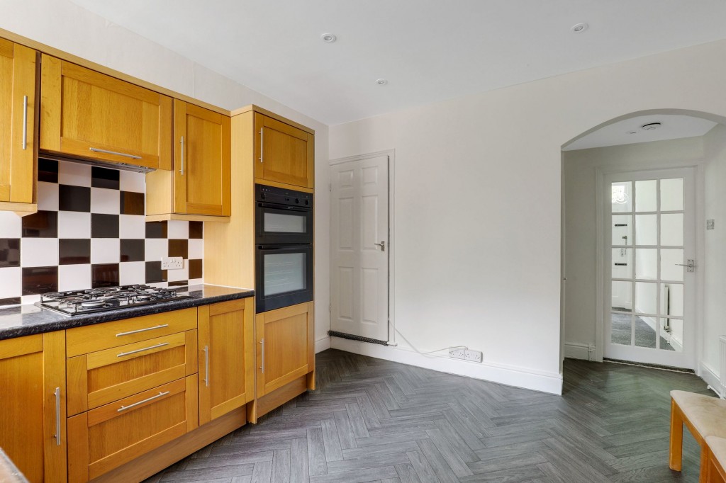 Charlesworth Avenue, Nottingham, NG7