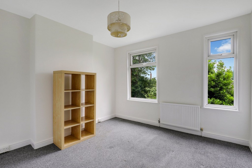 Charlesworth Avenue, Nottingham, NG7