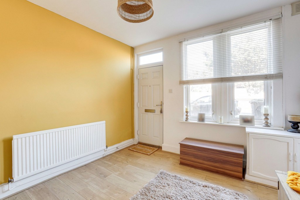 Vale Road, Colwick, NG4