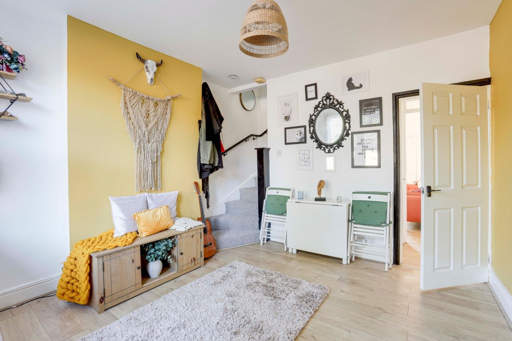 Vale Road, Colwick, NG4