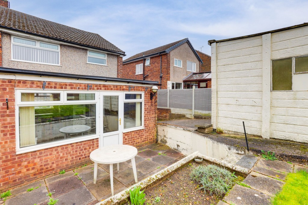 St. Patricks Road, Hucknall, NG15