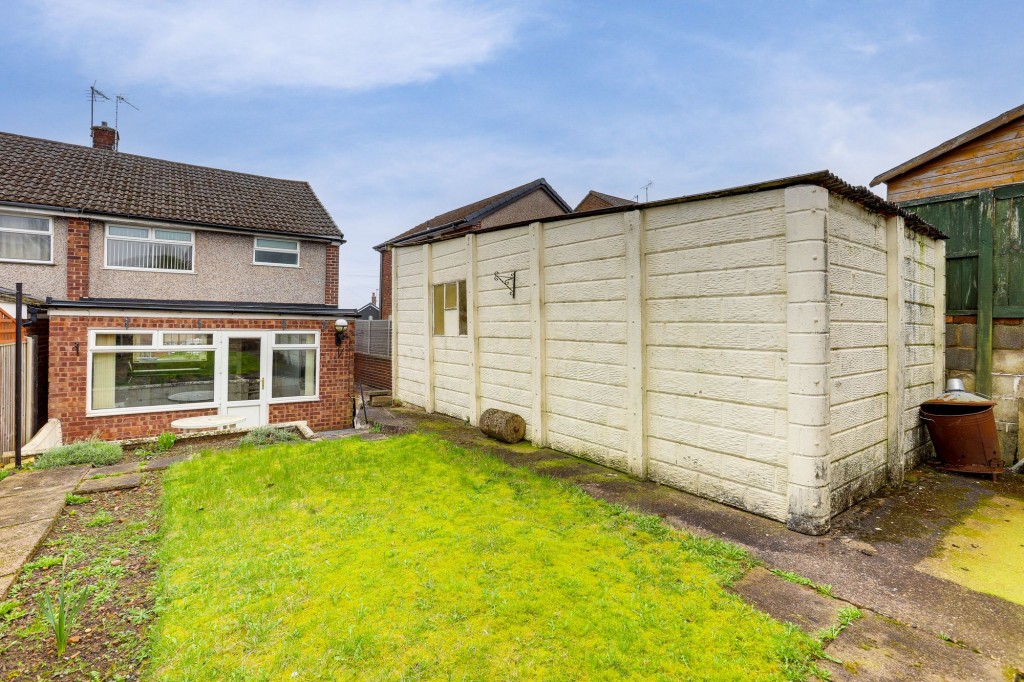 St. Patricks Road, Hucknall, NG15