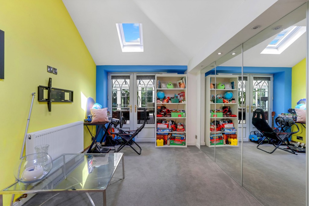 Linden Place, Nottingham, NG3
