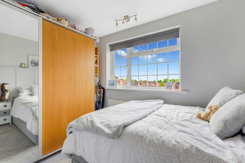 Angela Close, Arnold, NG5