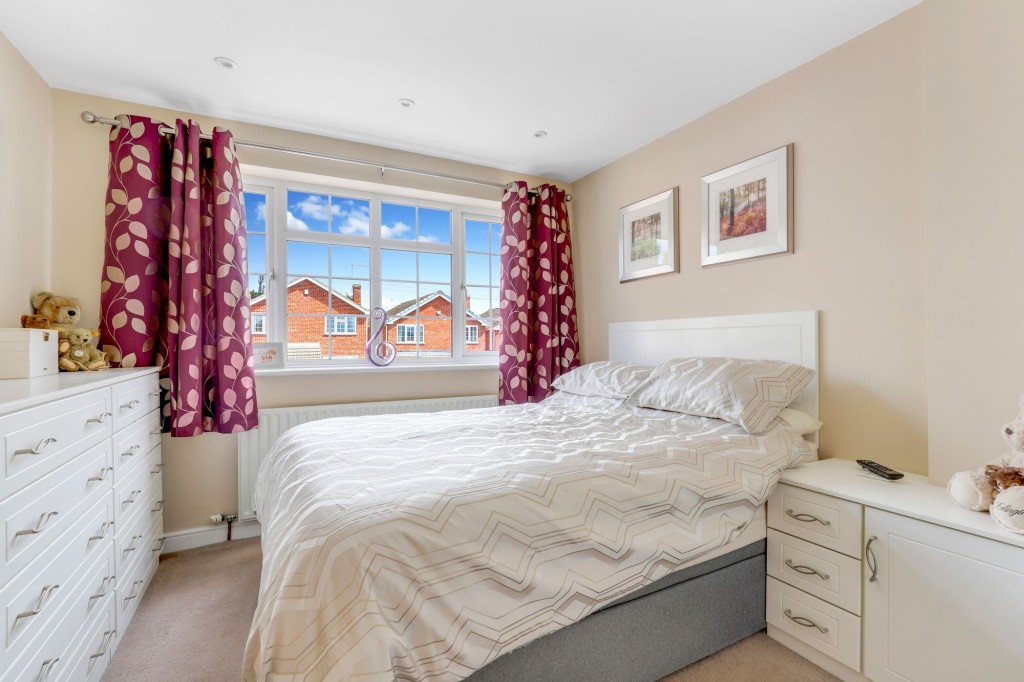 Angela Close, Arnold, NG5