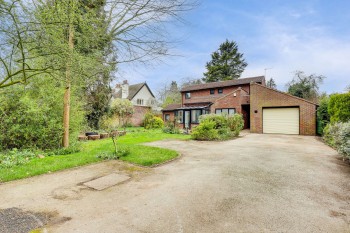 St. Helens Grove, Burton Joyce, NG14