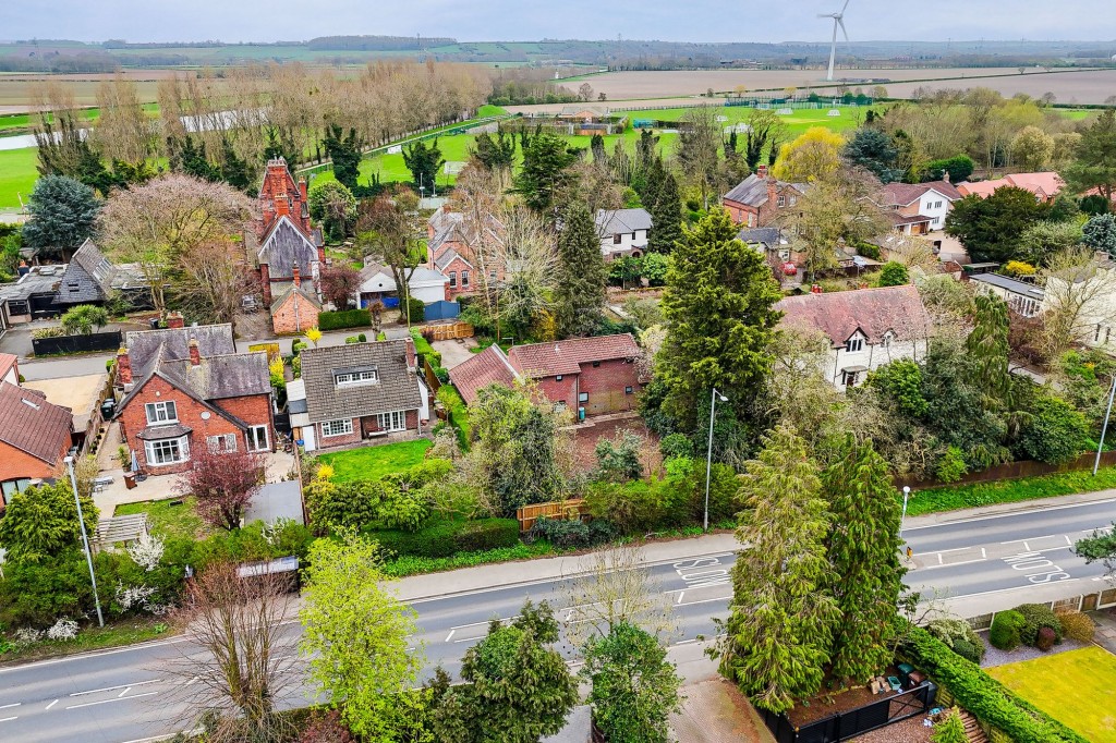 St. Helens Grove, Burton Joyce, NG14