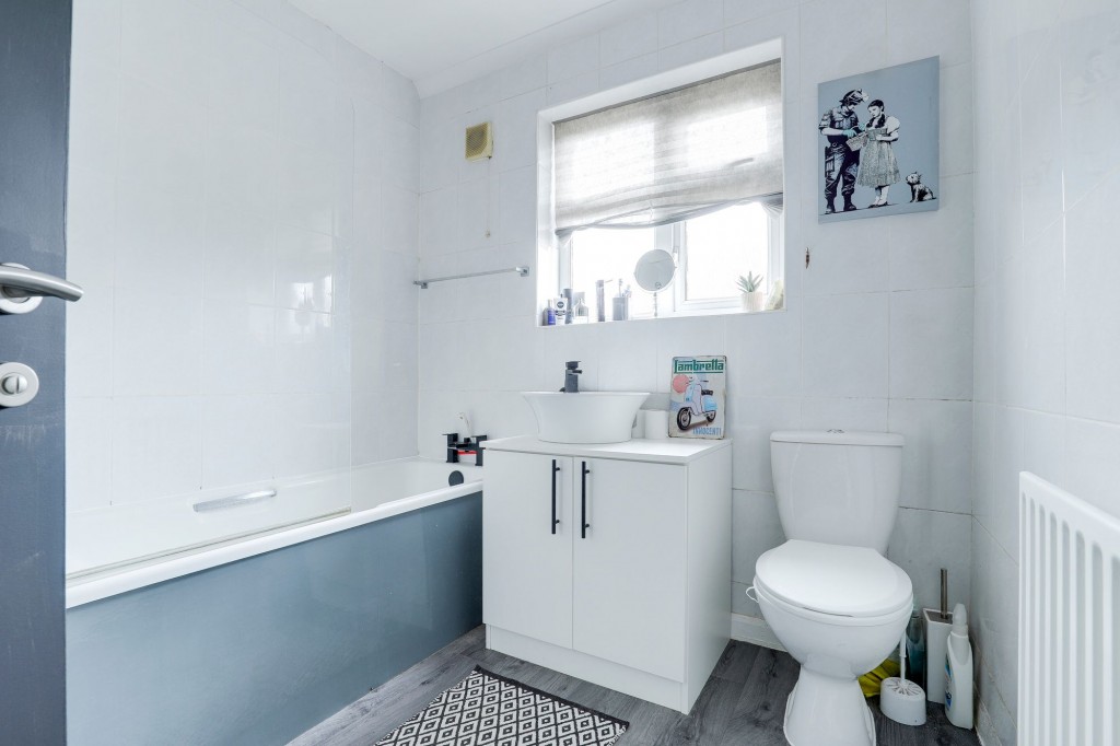 Valley Road, Carlton, NG4