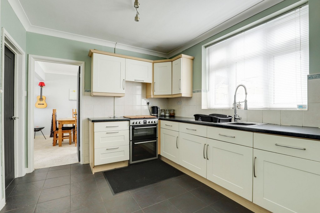 Valley Road, Carlton, NG4