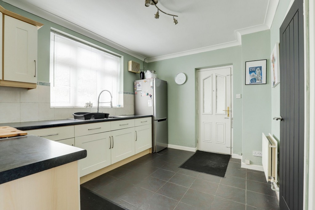 Valley Road, Carlton, NG4