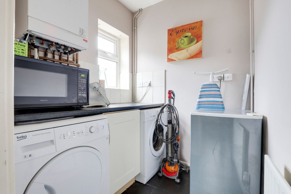 Valley Road, Carlton, NG4